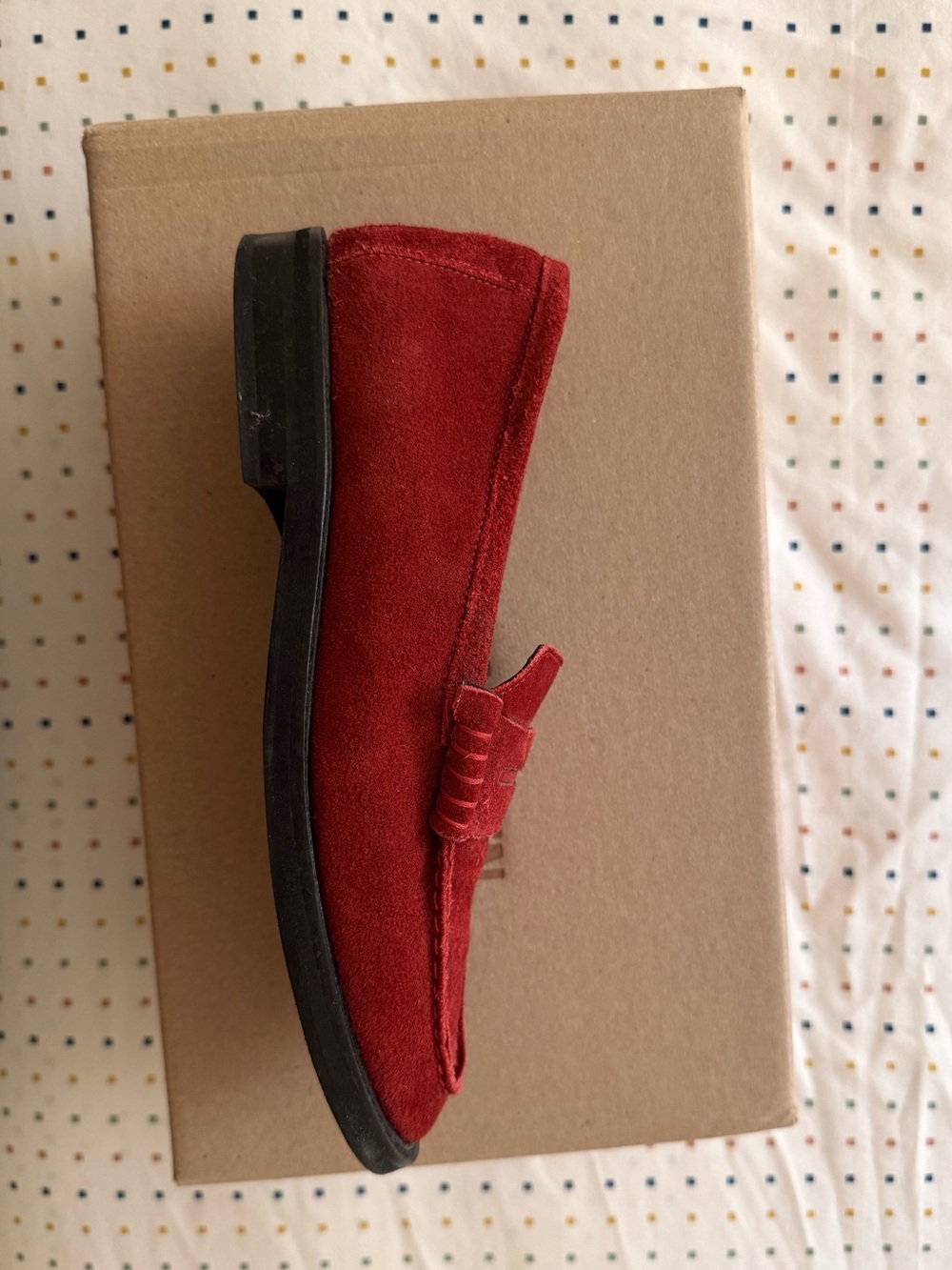 Red sued Steve Madden loaders size 7